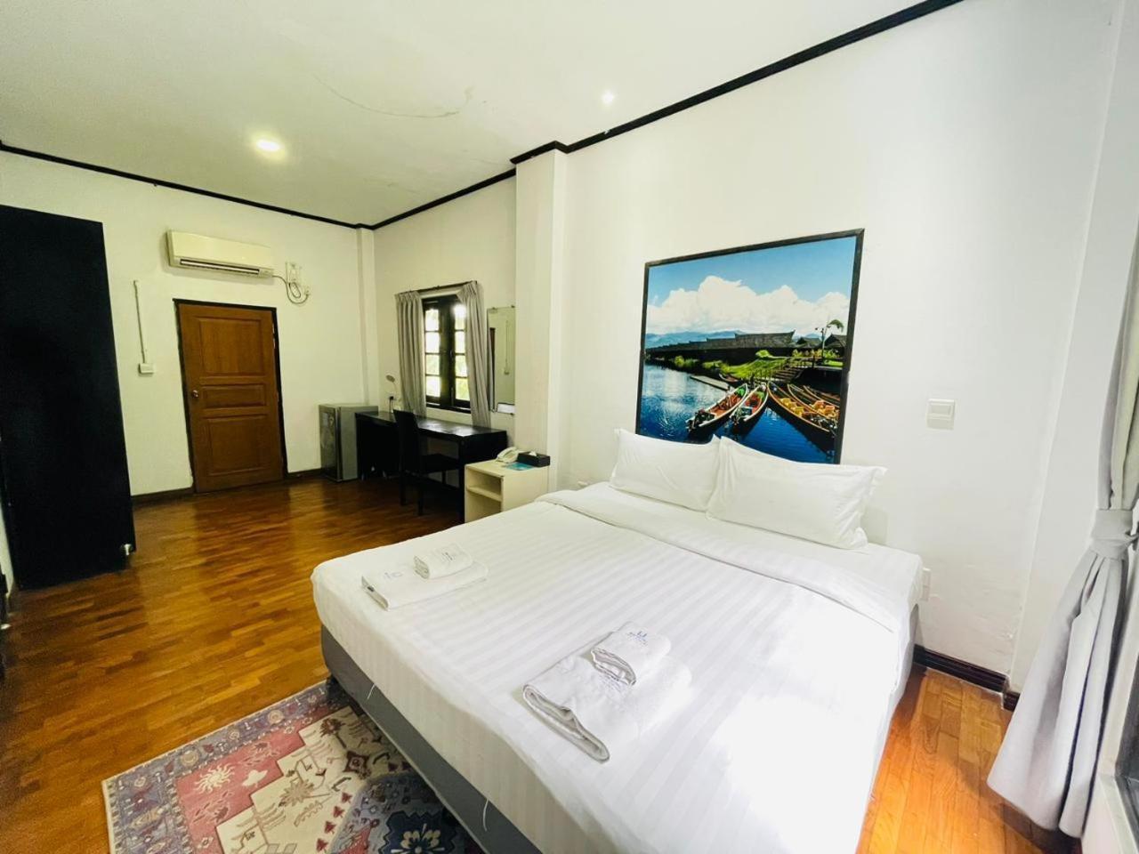 Wh Hotel & Service Apartment Thanlyin Exterior foto