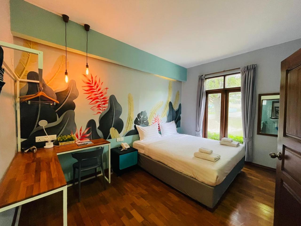 Wh Hotel & Service Apartment Thanlyin Exterior foto
